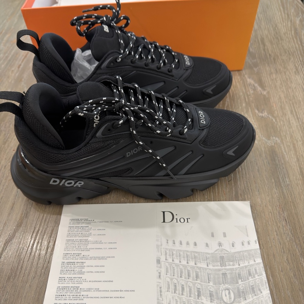 Dior Black Men’s Chunky Runner Sneakers with Branded Detail
